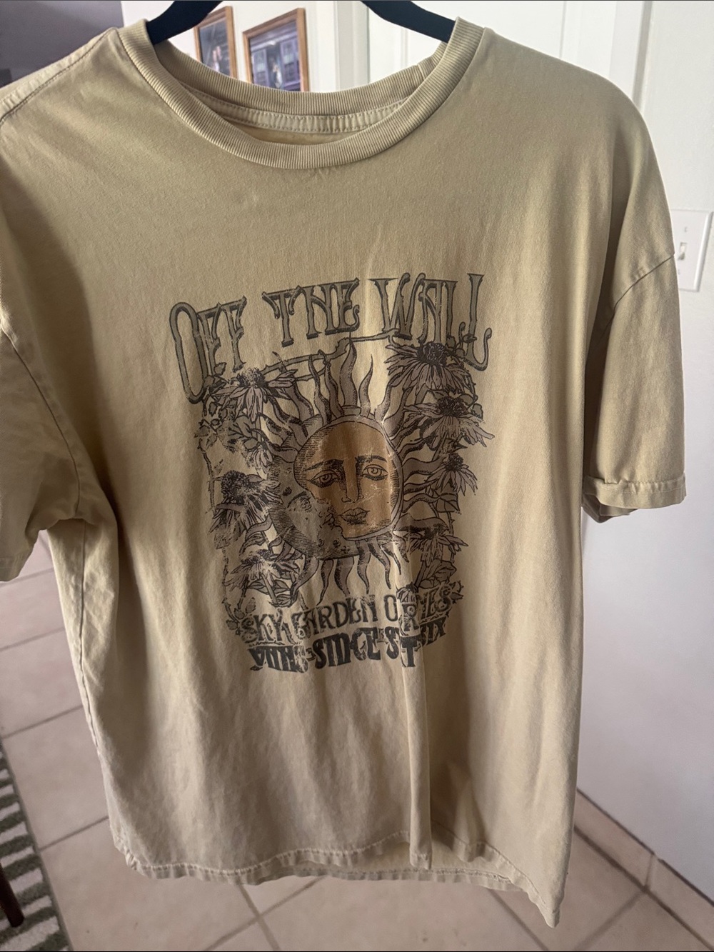 Vans Beige Oversized T-Shirt Sun Graphic Tee